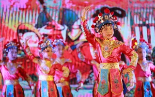豫剧花木兰羞答答原唱完整版，豫剧花木兰羞答答原唱完整版伴奏