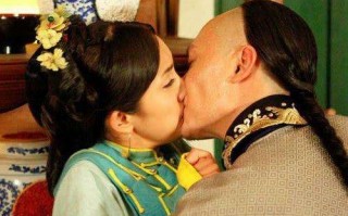 男演员有生理反应怎么办，演戏时男演员出现生理反应
